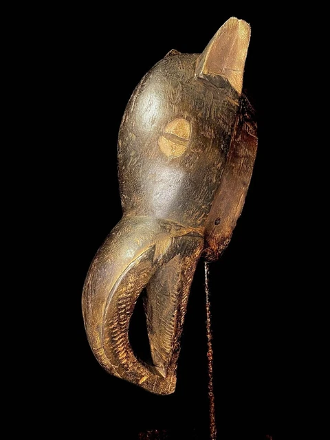 Maschera per il viso africana Maschera per la gravidanza della donna...