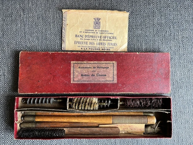 Ancienne Boîte De Nettoyage Pour Fusil - Manufrance Saint Etienne - Métal