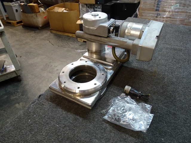 VAT Motorized Vacuum HV Control Gate Valve  4" / 100mm, Switzerland, Stainless