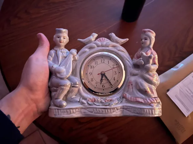 Horloge Porcelaine