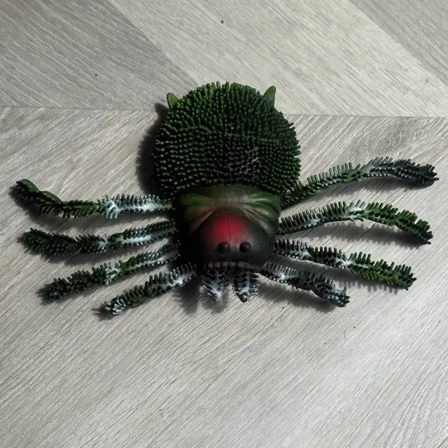 Spider Decoration Halloween Prop Window Cling Suction Cup Green Black Red