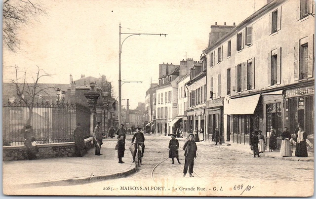 94 MAISONS ALFORT - la grande rue.