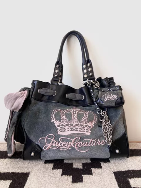 RARE VTG Y2K Juicy Couture Velour Gray Pink Velvet Purse Daydreamer Bag Crest RARE VTG Y2K Juicy Couture Velour Gray Pink Velvet Purse Daydreamer Bag Crest