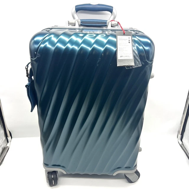 Tumi 19 DEGREE ALUMINUM  International Carry-On