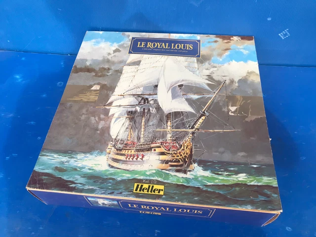 MAQUETTE ANCIENNE N° 610 BATEAU AMPHITRITE marque HELLER 1/150 dans sa