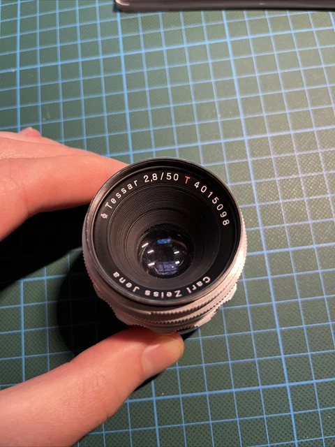Carl Zeiss Jena Tessar 2.8/50 rot "T" 50mm F2.8. 12 blades. Q1. M39