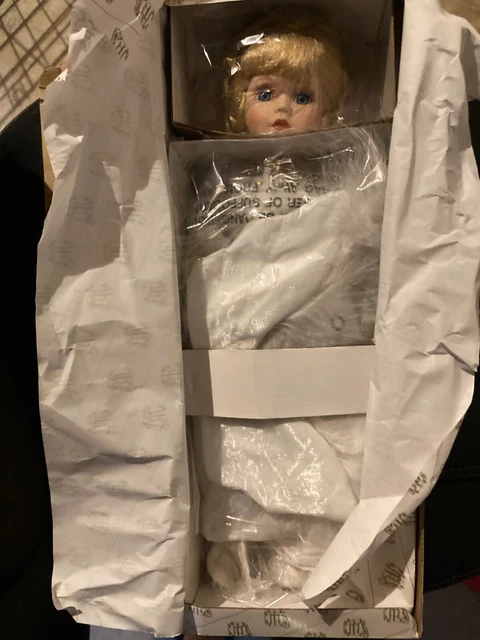 Heritage Signature Collection "Grace" Porcelain Doll Year 2000 Guardian Angel