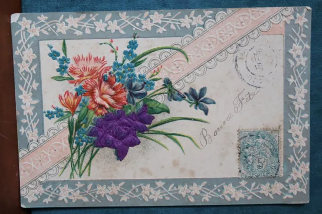 CPA carte postale ancienne fantaisie vers 1900 gaufrée fleurs bonne fête