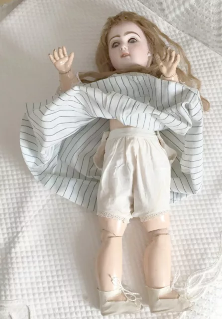 Poupée ancienne en porcelaine (bisque) BÉBÉ JUMEAU DEPOSÉ taille 10