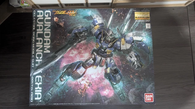 GUNDAM - 1/100 Exia Master Grade Model Kit MG Bandai