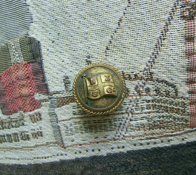 ANTIQUE BRASS BUTTON New Zealand Shipping Company Albert C. Wilson