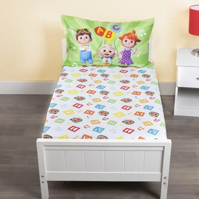 Juego de cama para niños pequeños - estampado multicolor - funda de almohada reversible de CoComelon