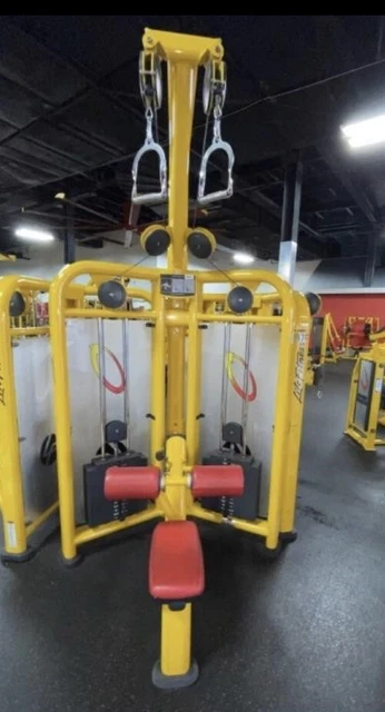 LIFE FITNESS | Signature Series Lat Pulldown (Cable Motion) $1,375.00
