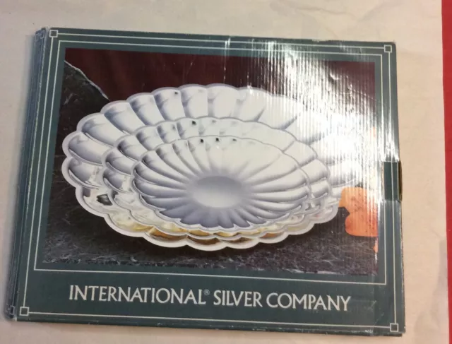 VTG International Silver Company Silver Plated Set Of Three Scallop Trays #99118