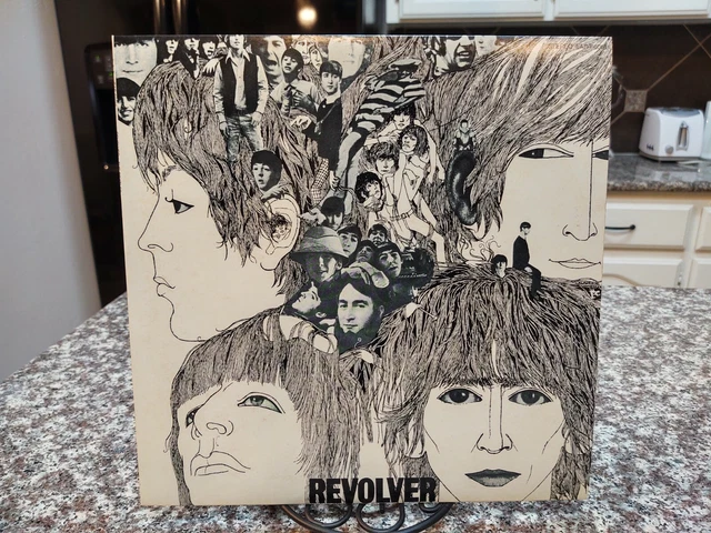 THE BEATLES REVOLVER Odeon EAS-66016 EMI Record JAPAN Album