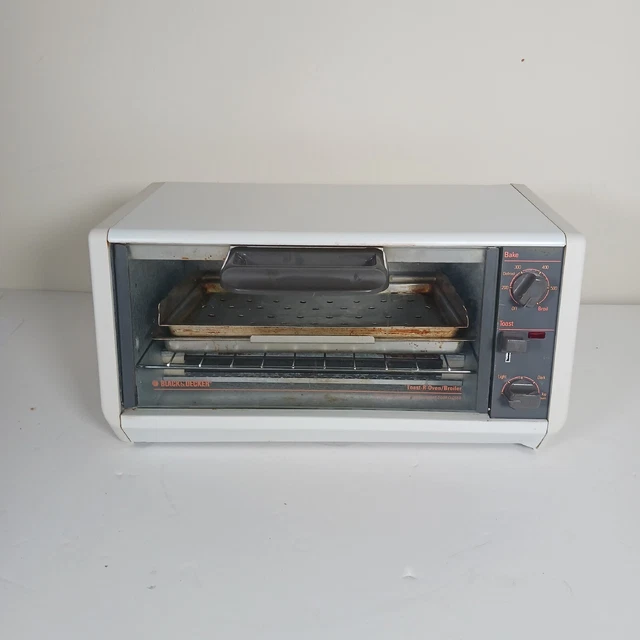 BLACK & DECKER Under SpaceMaker TRO 410 Type TY2 Toaster Toast