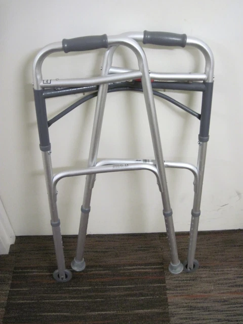 Drive Medical HX5-9JP, 10206-1 Deluxe Two Button Folding Walker w/rolling Wheels
