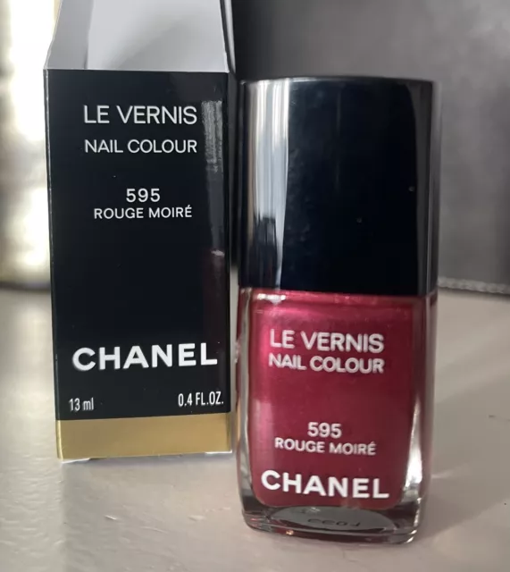 CHANEL VERNIS ROUGE FATAL 487 RED Nail Polish NEW Christmas