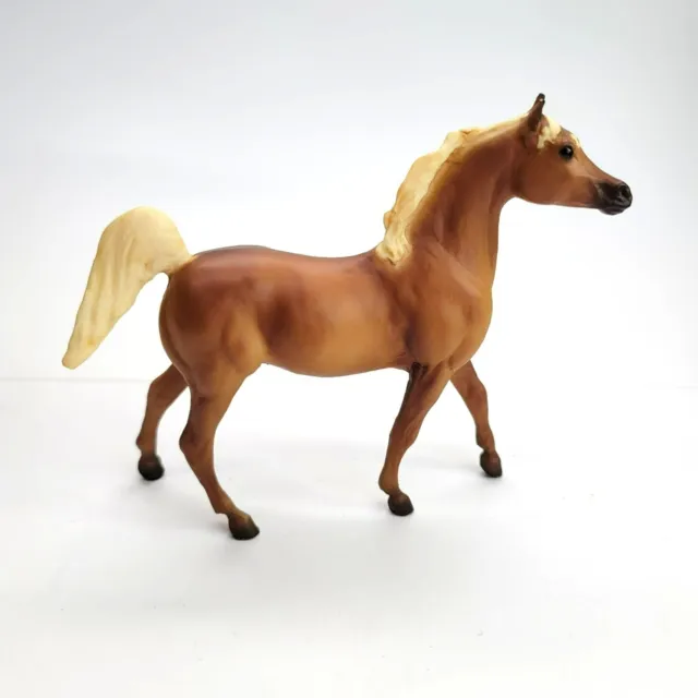 Breyer Horse Figurine Arabian Palomino Paddock Pals Classic Chestnut PR422