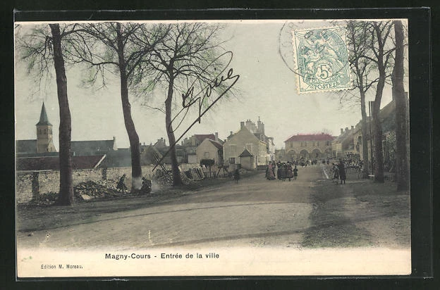 CPA Magny-Cours, Entrée de la Ville