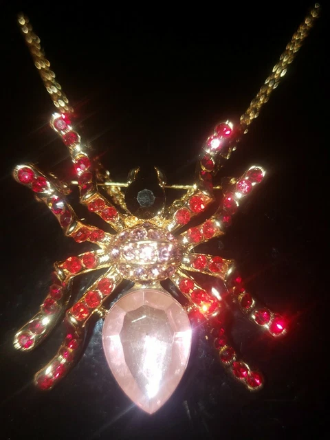 Betsey Johnson Pink to Red Crystal Rhinestone Spider Necklace/Pin 26" Chain