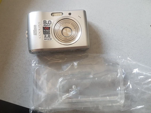 Nikon Coolpix 8.0 megapixel VR &ISO 1000.