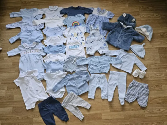 Baby 💙 Boy Boys Clothes Bundle 0-3 Months / Sweater / Joggers / Coat / Outfits