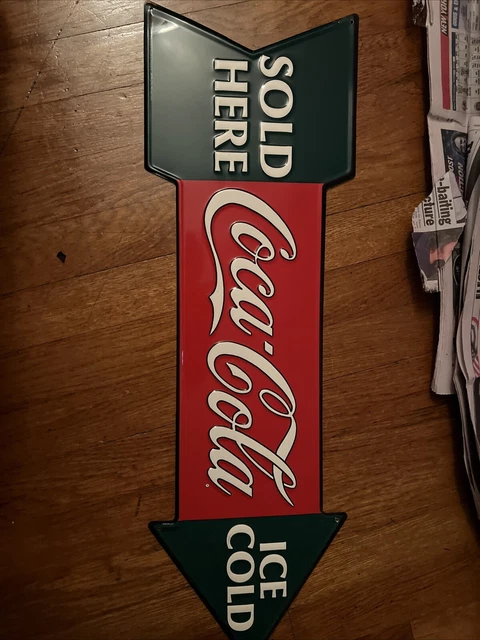 アンティーク雑貨 VINTAGE Coca Cola Arrow Tin Sign 1990 VINTAGE Coca Cola Arrow Tin Sign 1990