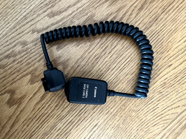 Canon Off-Camera Shoe Cord 2