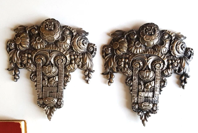 2 French antique bronze flower scroll leaf berry pediment - Art deco decoration