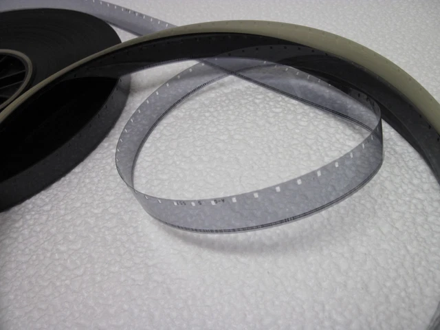 ( Film ) Pellicule 16 mm Translucide 180 mètres : pouvant servir d' Amorce