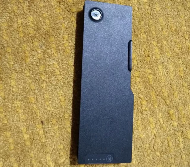 Dell Inspiron 6000 Battery Type D5318 Rechargeable Li-ion 
