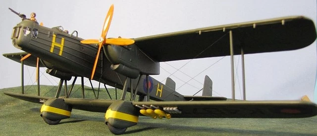 Heyford Handley Page UK Heavy Night Bomber Airplane Mahogany Wood Model Small