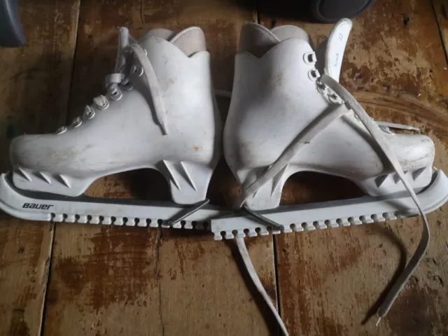 Bauer Ice Skates Size 4 37 Hockey Dancing Sports Equipment White Ladies Kids