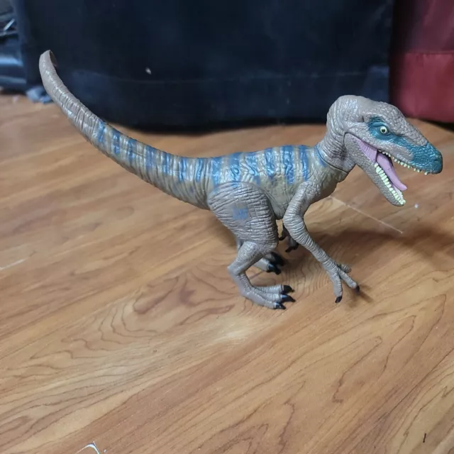 Jurassic World Park Velociraptor Delta Dinosaur Raptor Figure Toy Hasbro Mint 1199 Picclick 