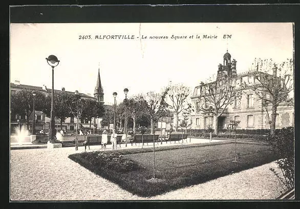 CPA Alfortville, The New Square and the City Hall