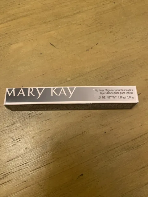 Delineador de labios Mary Kay CARMEL 048451 NUEVO EN CAJA descontinuado retráctil con afilador