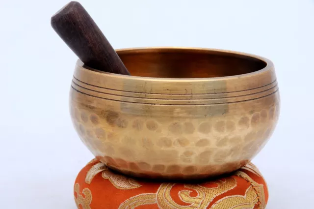 Handmade Singing bowl-Tibetan Singing bowl-Chakra, meditation and mindfulness 3