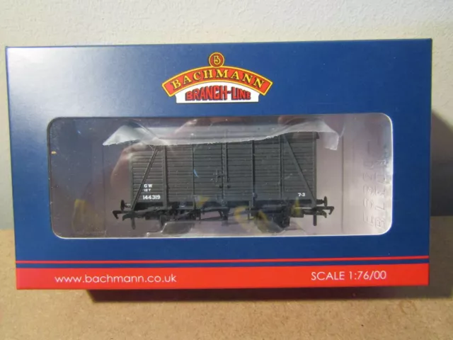 Bachmann  38-083A   SR 12 Ton 2+2 Planked Ventilated Van  GWR Grey    OO Gauge