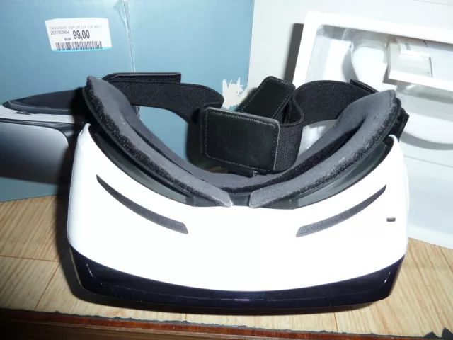Nagelneue VR Gear Brille von Samsung 3
