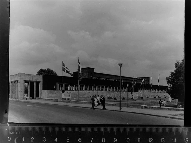 30031858 - 4000 Duesseldorf Duesseldorf Stadtkreis GLASNEGATIV