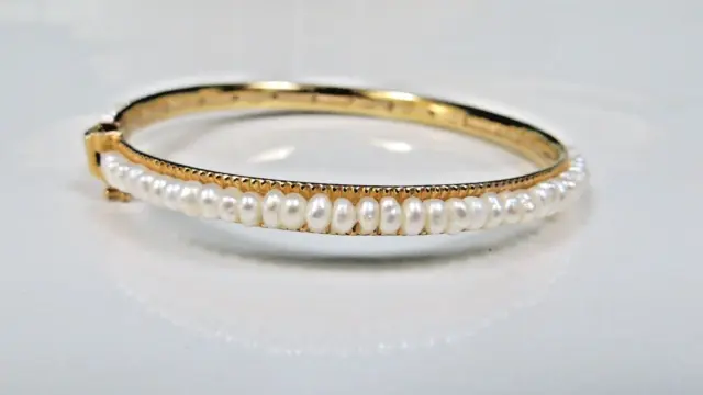 White Freshwater Cultured Pearl Bangle / Bracelet