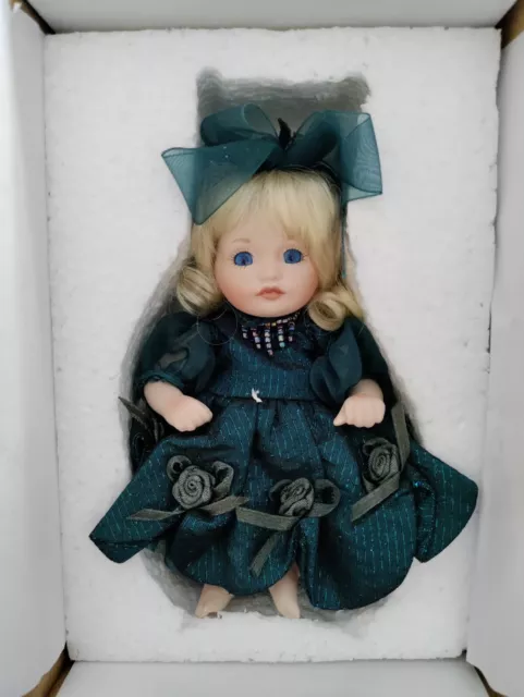 Petite Amour Toddler "SWEET PEA" By Marie Osmond 5" Porcelain Doll. MINT/BOX.