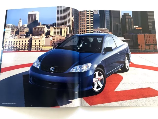 2005 Honda Civic Coupe 26-page Original Car Sales Brochure Catalog 3