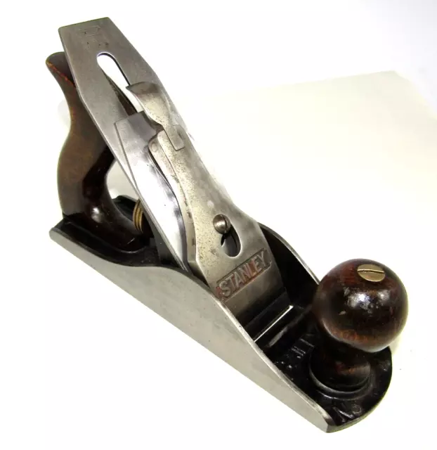 Stanley Bailey No 4 smoothing plane. Woodworking tools.  Made in England