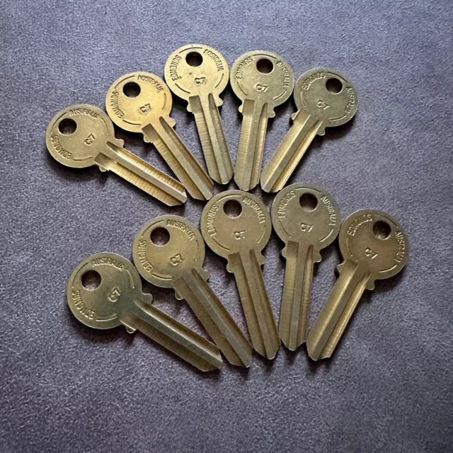 10x NEW OLD STOCK EDMONDS C7 UNCUT BLANK BRASS SARGENT KEY MADE IN AUSTRALIA