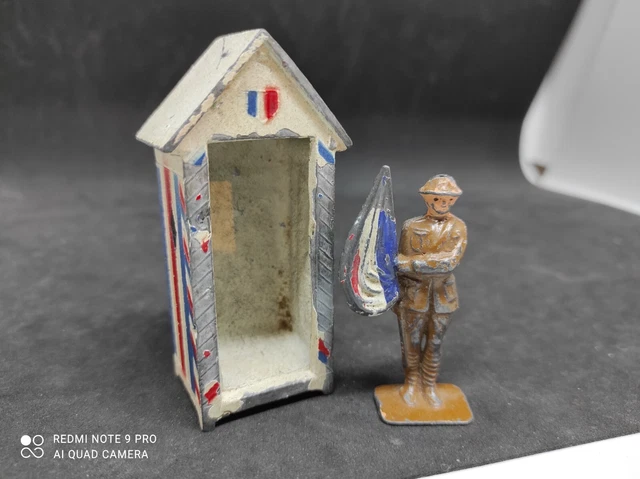 Porte-drapeaux Français Quiralu - Occasion - Objet Patriotique Vintage