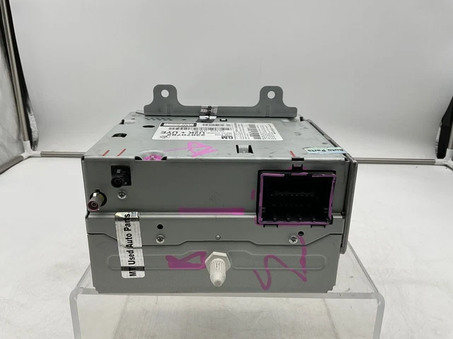 2011-2012 Chevy Cruze Center Console Radio AM FM CD Radio Receiver H04B31003
