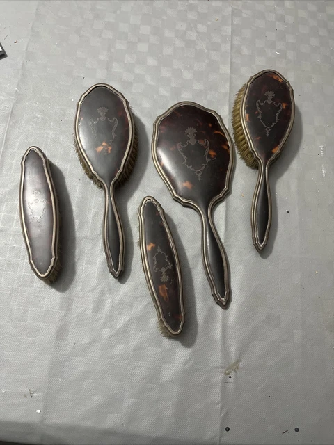 Set Da Toletta In Argento E Guscio Di Tartaruga Primi 900