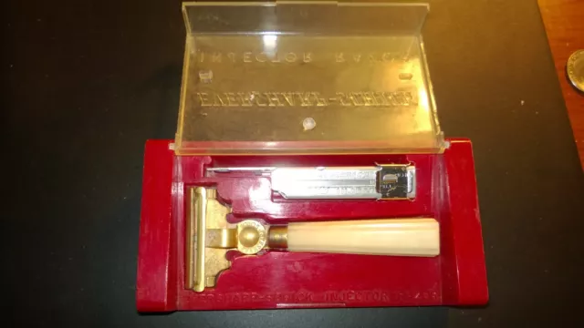 Vintage Collector Eversharp Schick Injector Razor, Razors  & Case. Made in USA